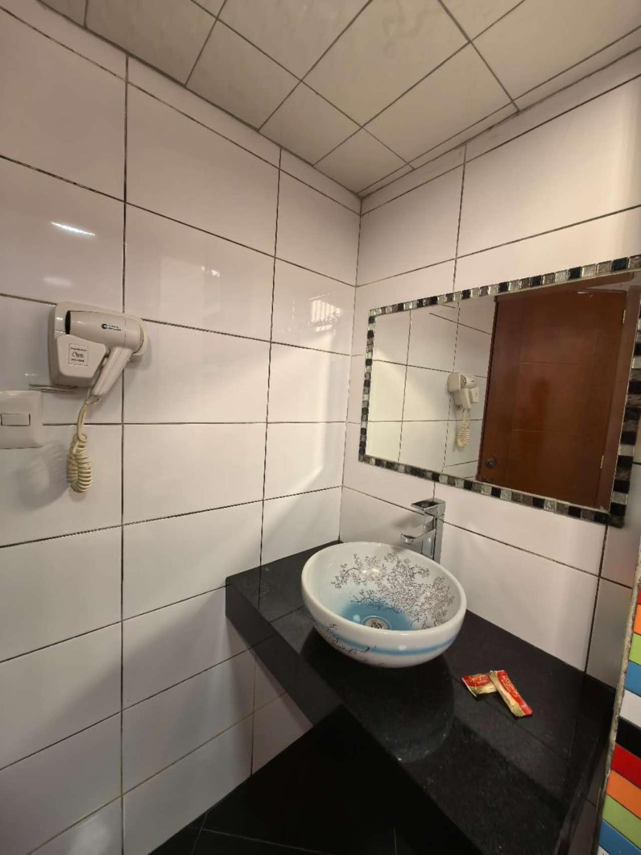 Manantial No,001 Hotel 2*