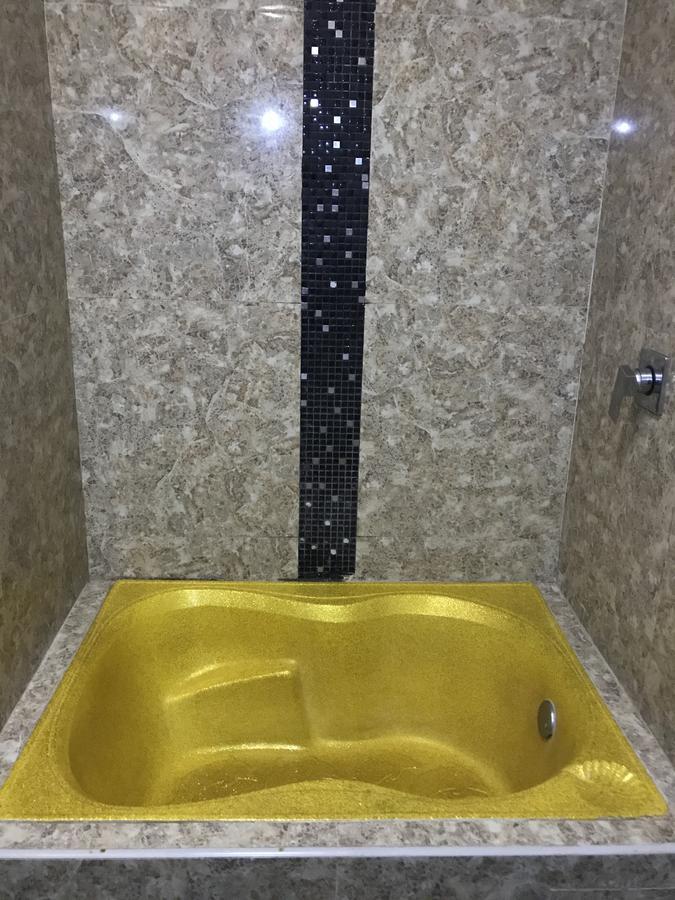 Manantial No,001 Hotel